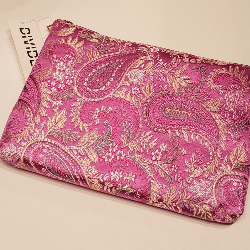 DIVIDED Pink Zippered Pouch